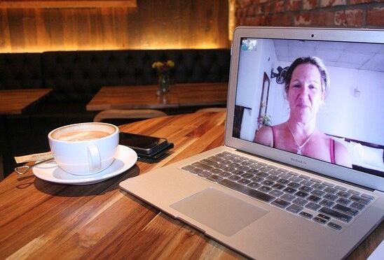 communicating online